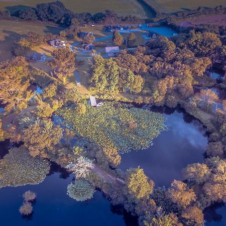 Trecombe Lakes Camborne Buitenkant foto